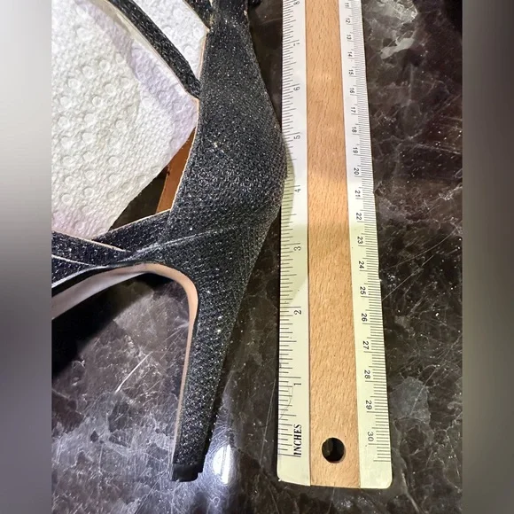 Black/ Sparkly Strappy 3 1/2” High Heel Sandals, Report, worn one time, size 7 - Picture 12 of 12